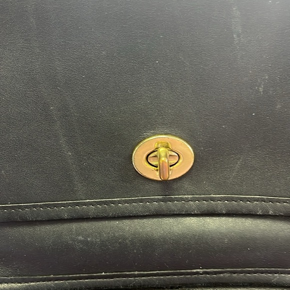 Vintage Coach Leather Rambler Bag F040 9061 - Picture 4 of 15